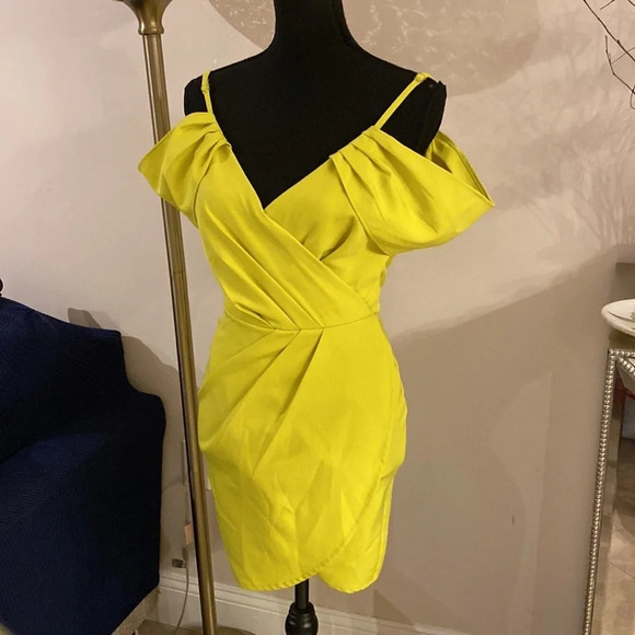 Club L London dress size 4 NWOT - Picture 5 of 9